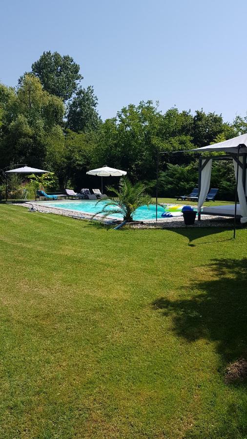Domaine De Baise Bed & Breakfast Feugarolles Exterior foto